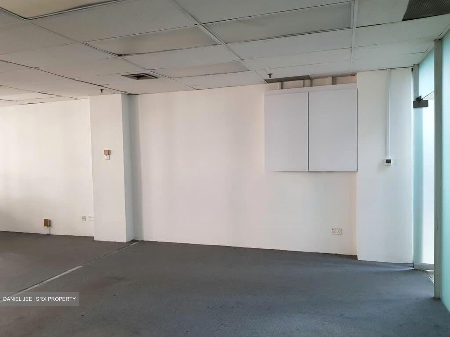 North Bridge Centre (D7), Office #606779141